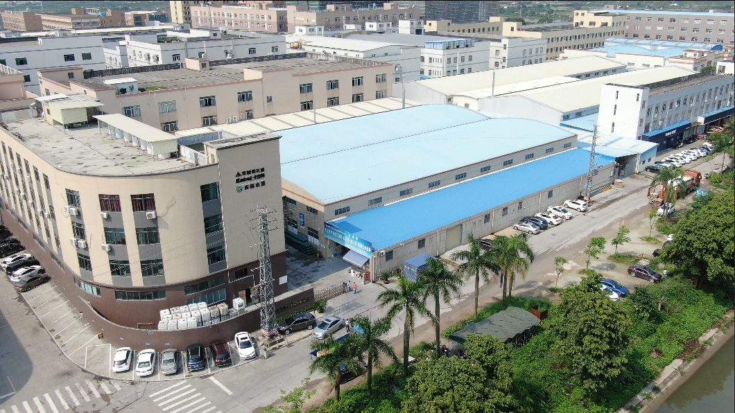 用真石漆裝修的建筑像特斯拉一樣頻頻踩雷？這些鍋誰(shuí)來(lái)背？